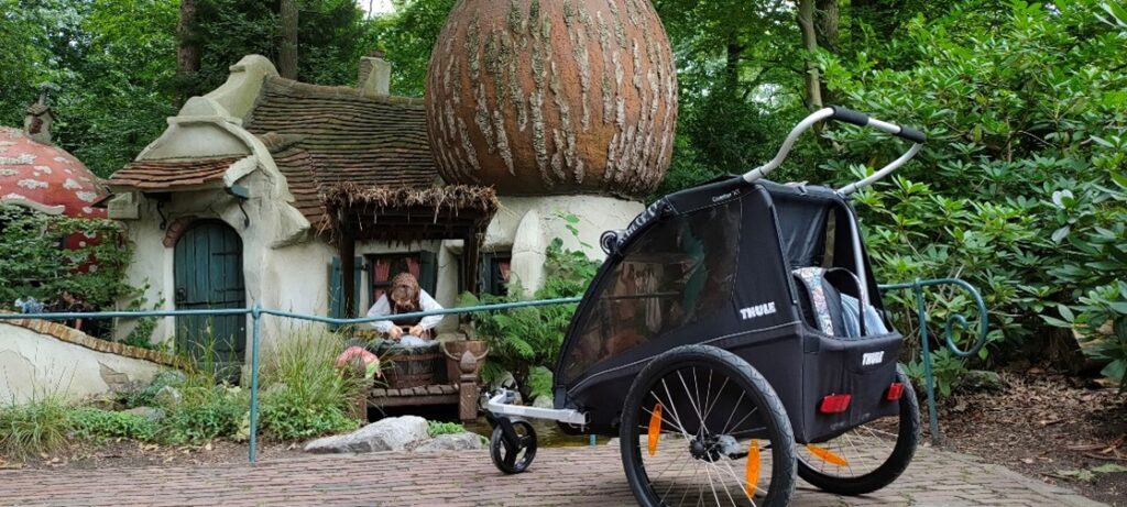 Daguitje-met-kind-in-de-fietskar